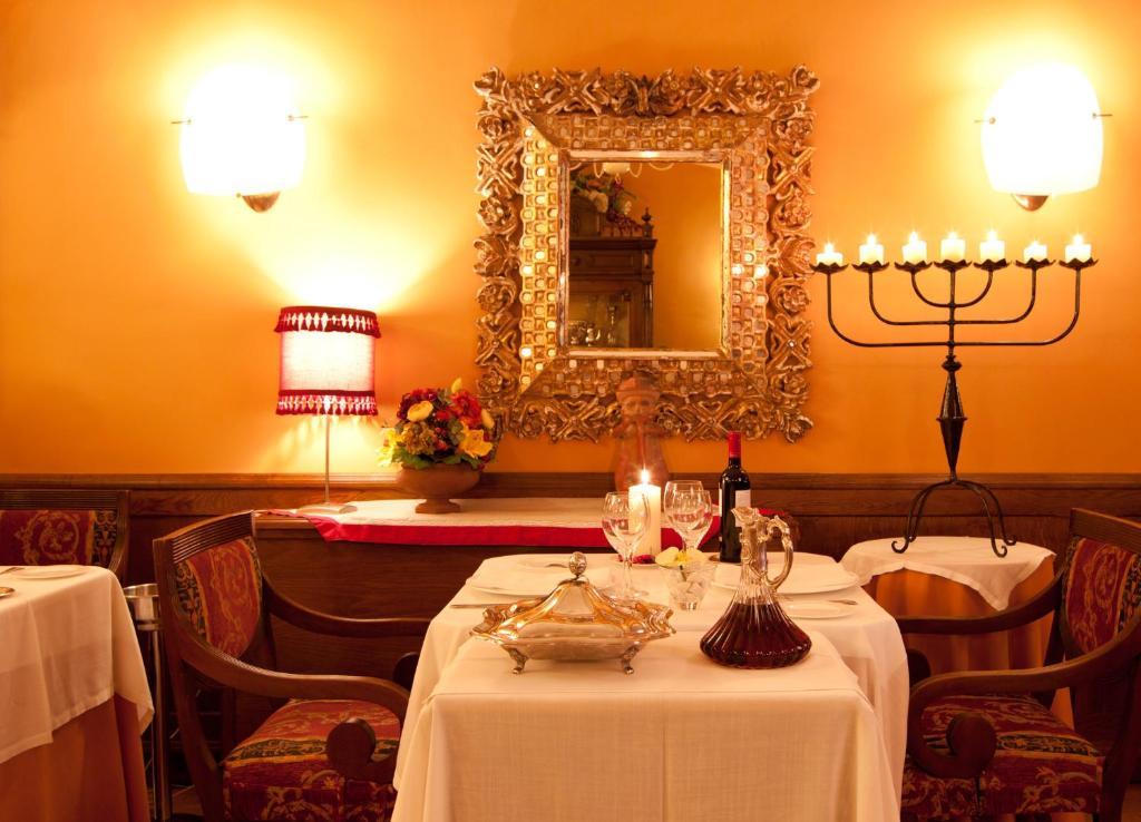 Hotel Restaurante Casa Zanito Olite Zewnętrze zdjęcie